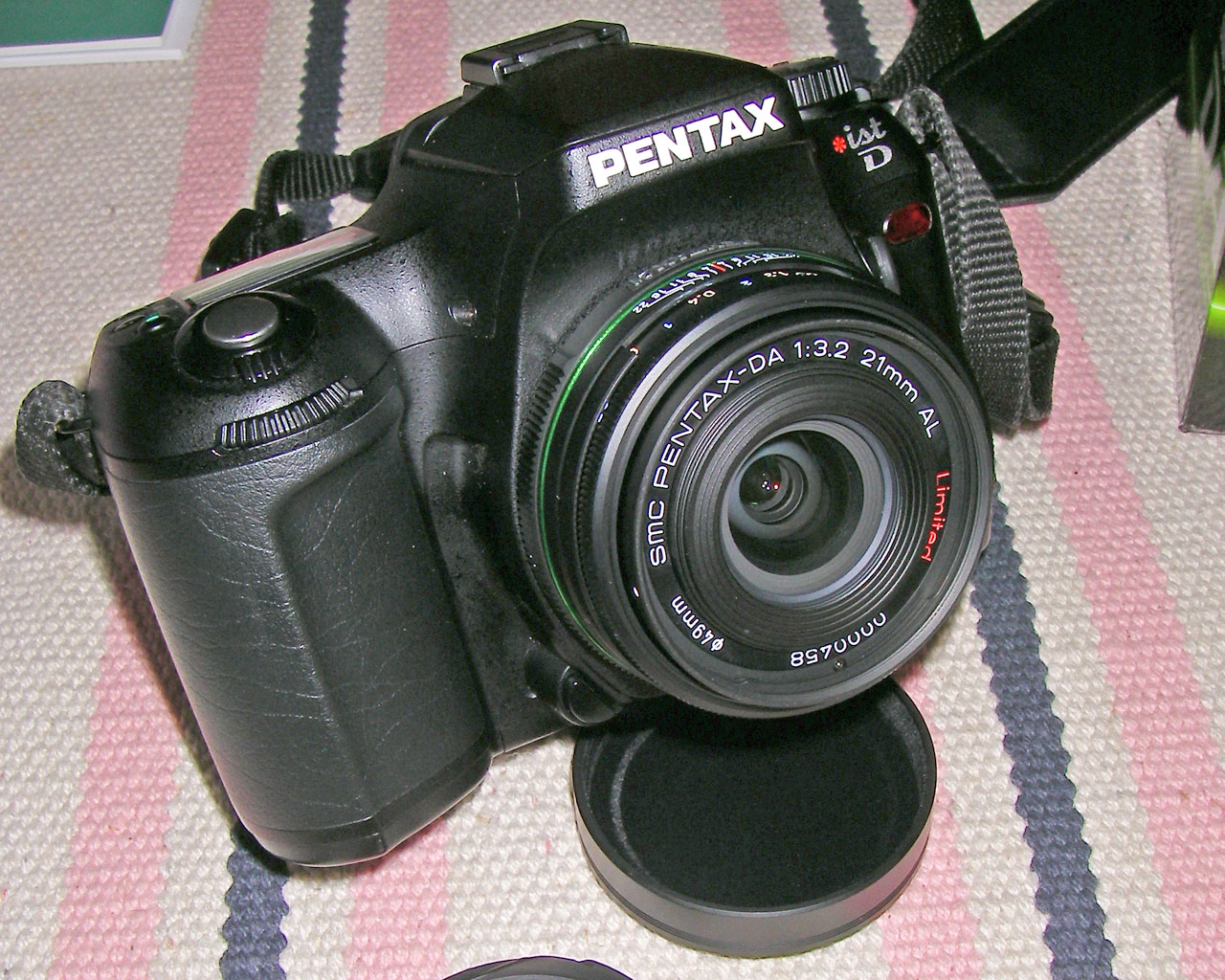 *ISTD with 21mm limitted, no hood 