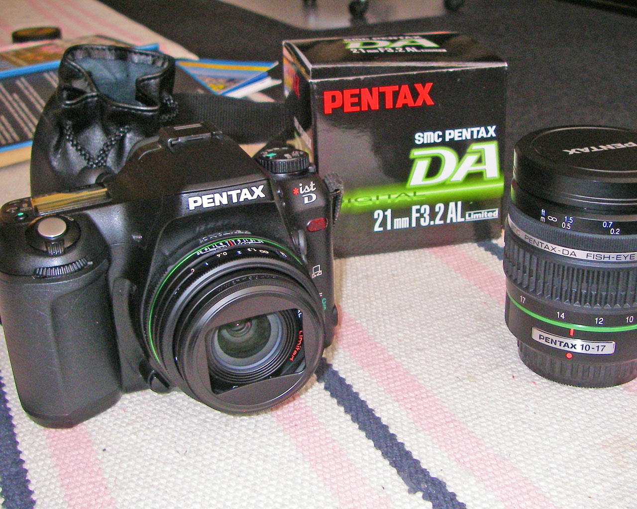 *ISTD with 21mm limitted, mounted hood